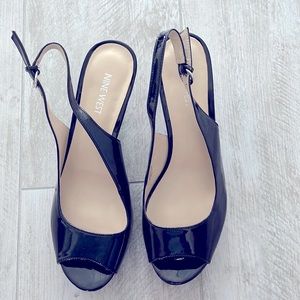 NWOT jeopardy black pump (Nine west)